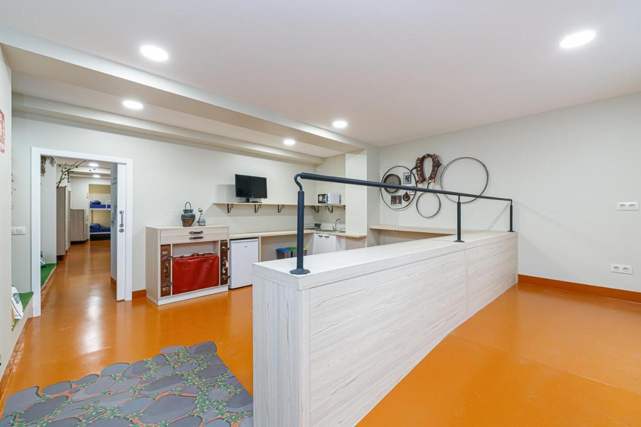 Turoqua Hostel Понтеведра Екстериор снимка